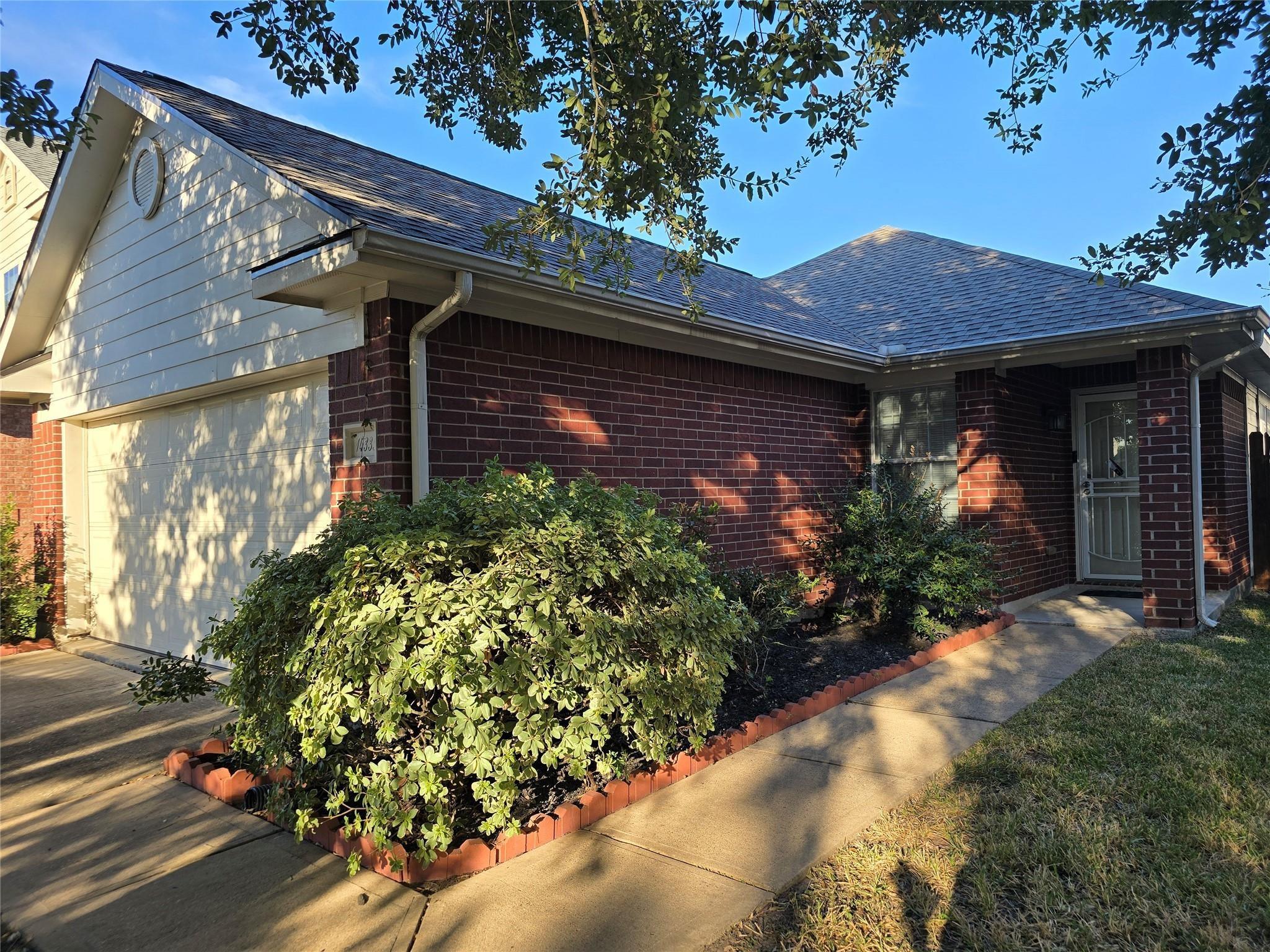 14339 Hillard Green Lane
